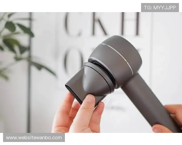 manbetX狼队吹风机多功能配件，满足多样造型需求的理想选择